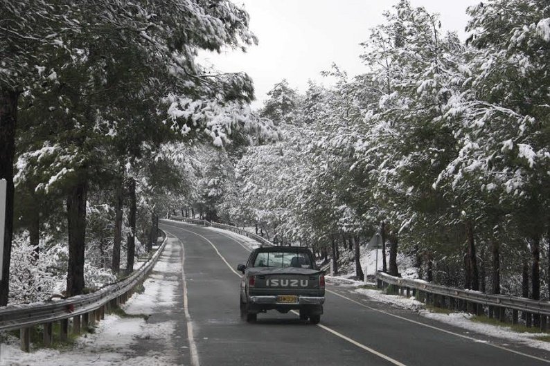 image Police urge caution on roads due to rockfalls, ice and snow