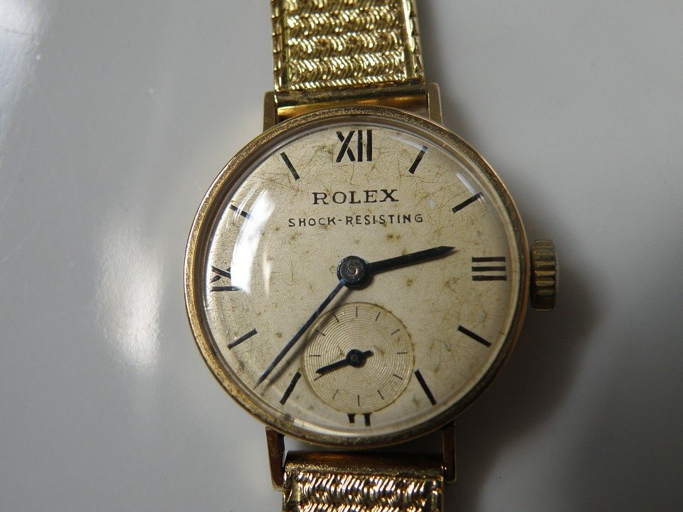 image Three men remanded after €15,000 luxury watch stolen from locked car (Updated)
