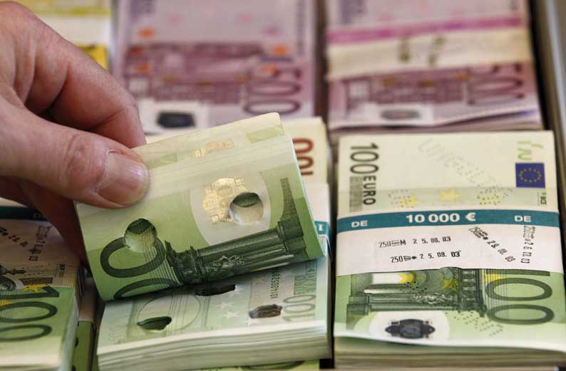 image Police launch investigation after company defrauded of €80,000