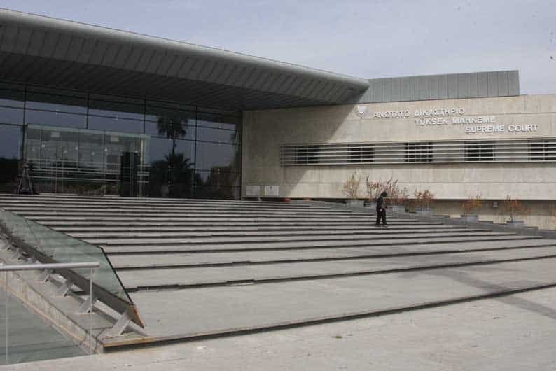 image Anastasiades takes VAT cuts on fuel and electricity to supreme court