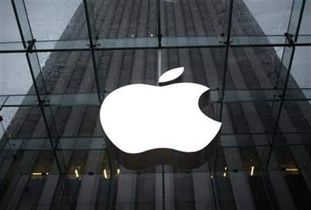 image Apple logs record quarterly smartphone shipments, Huawei in freefall