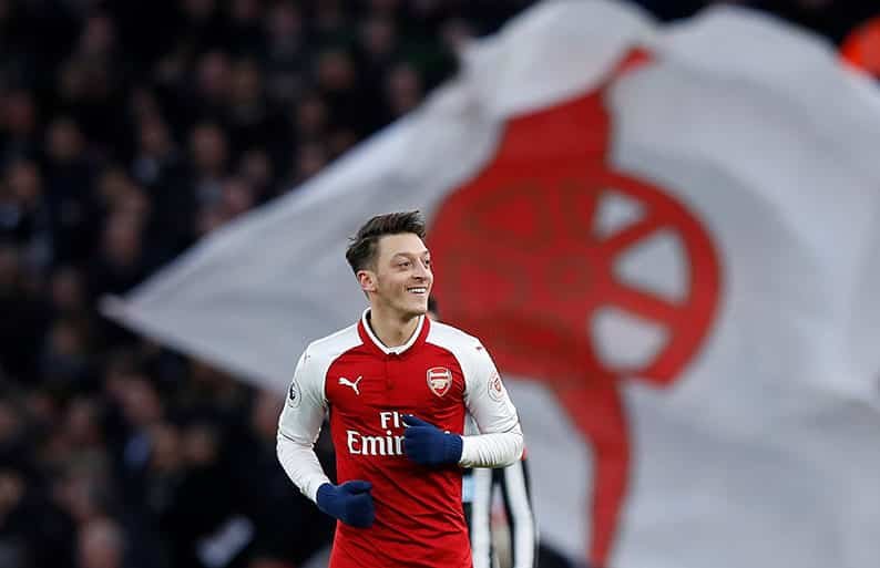 image Ozil moves from Arsenal to Fenerbahce