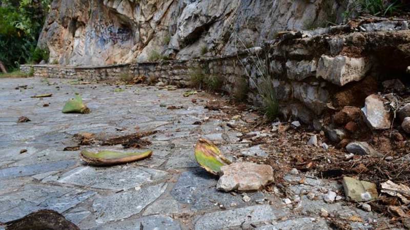 image Police issue caution for mountain road travel
