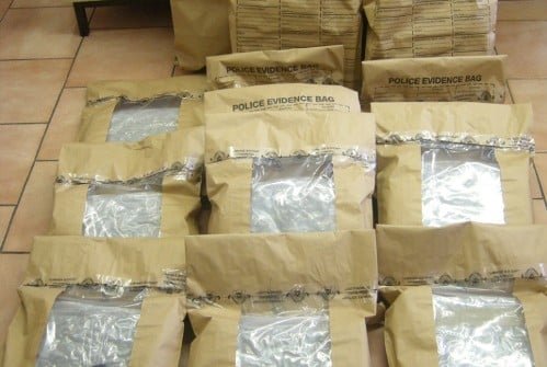 image Police seize 27 kilos of cannabis, arrest three suspects