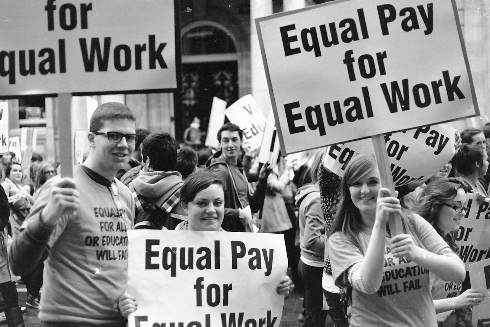 image Women paid 9% less than men