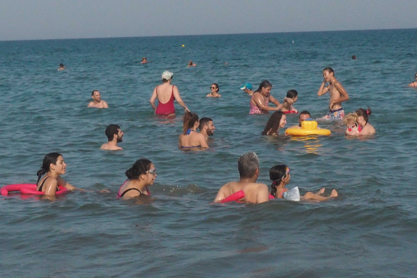 cover Mercury set to hit 40C on Sunday