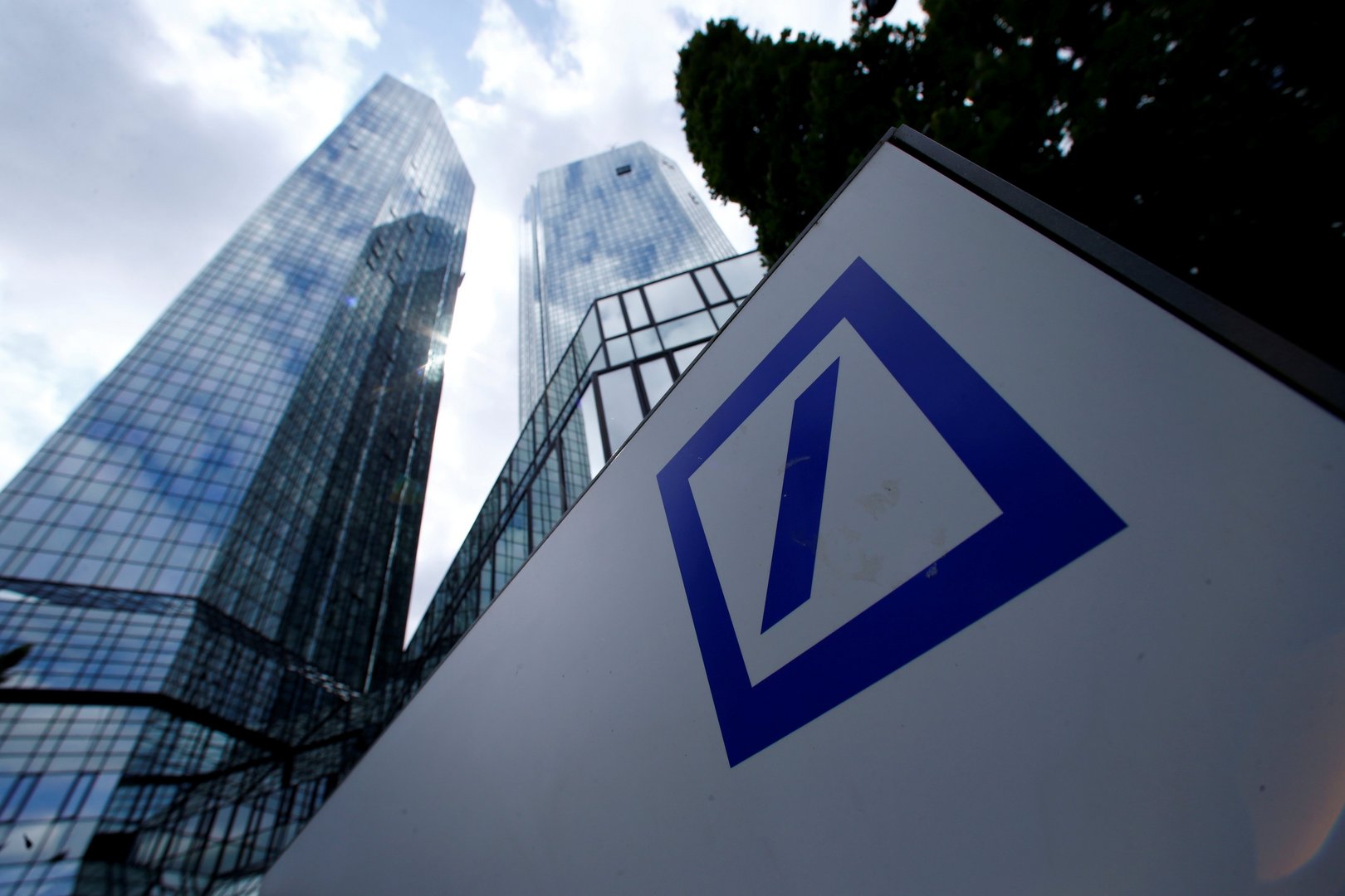 image Deutsche Bank improves employee benefits in MEA region