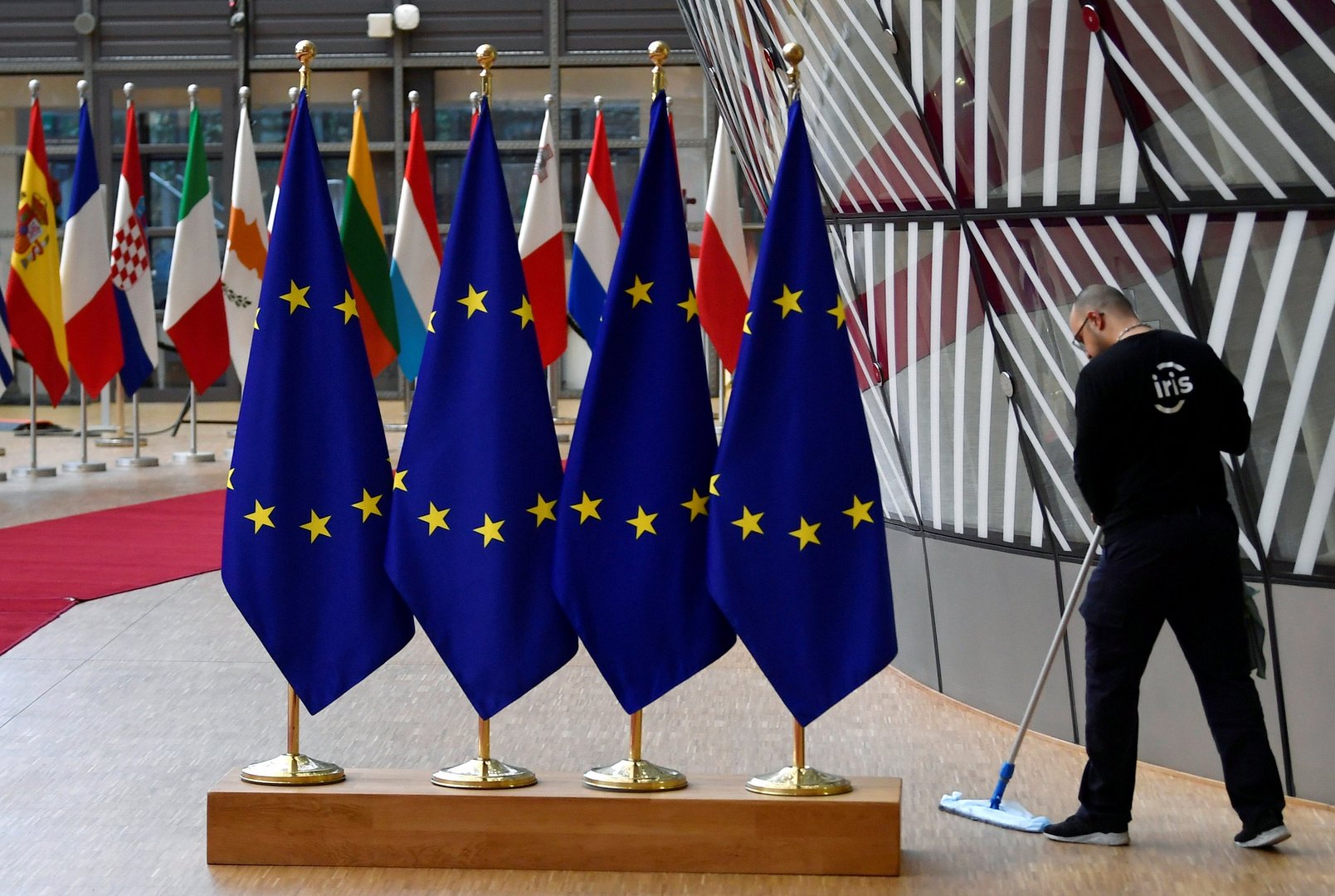 image EU works to cut cost of Russia oil ban to win over sceptics