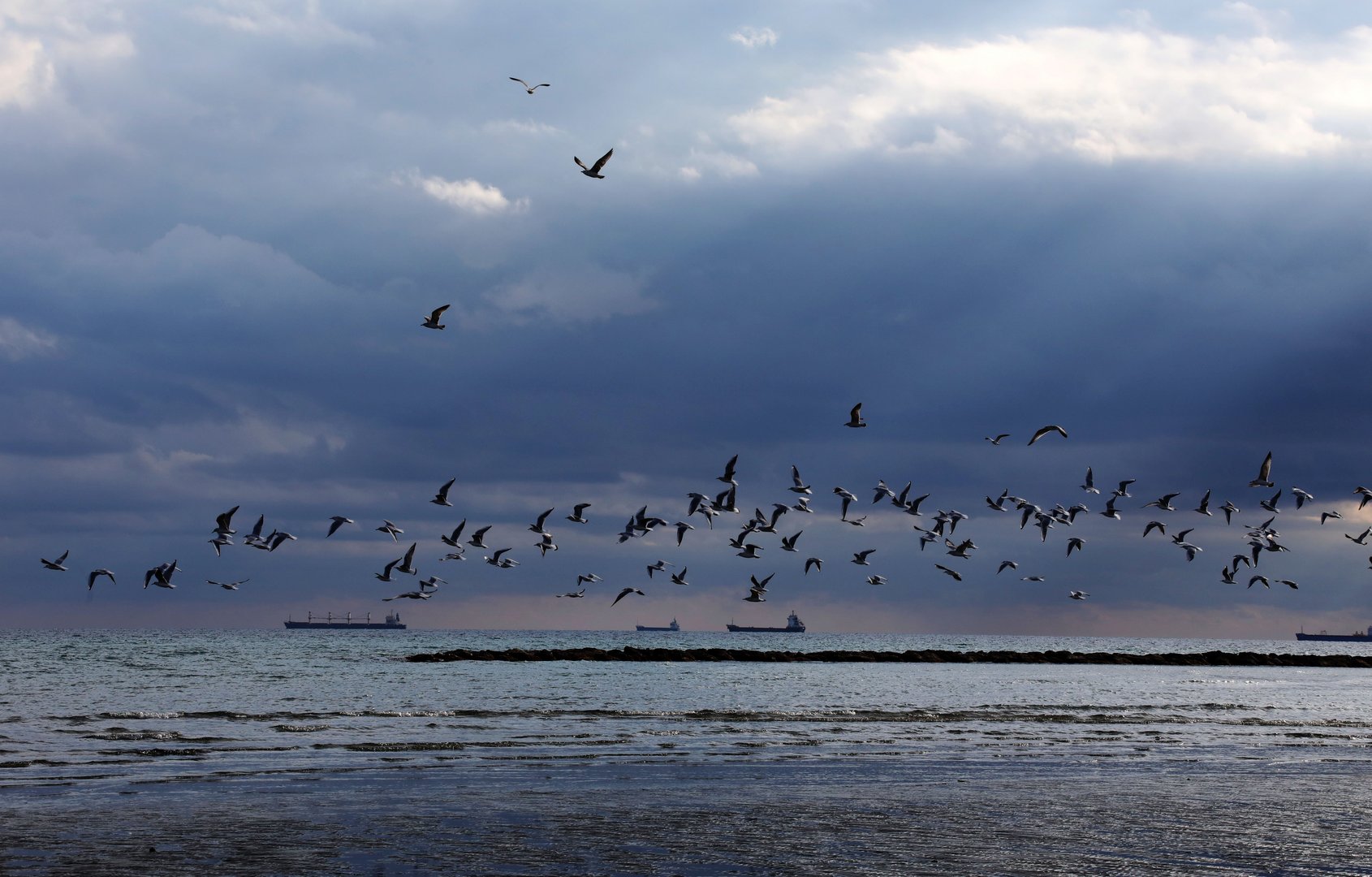 cover Yellow weather warning for thunderstorms and hail