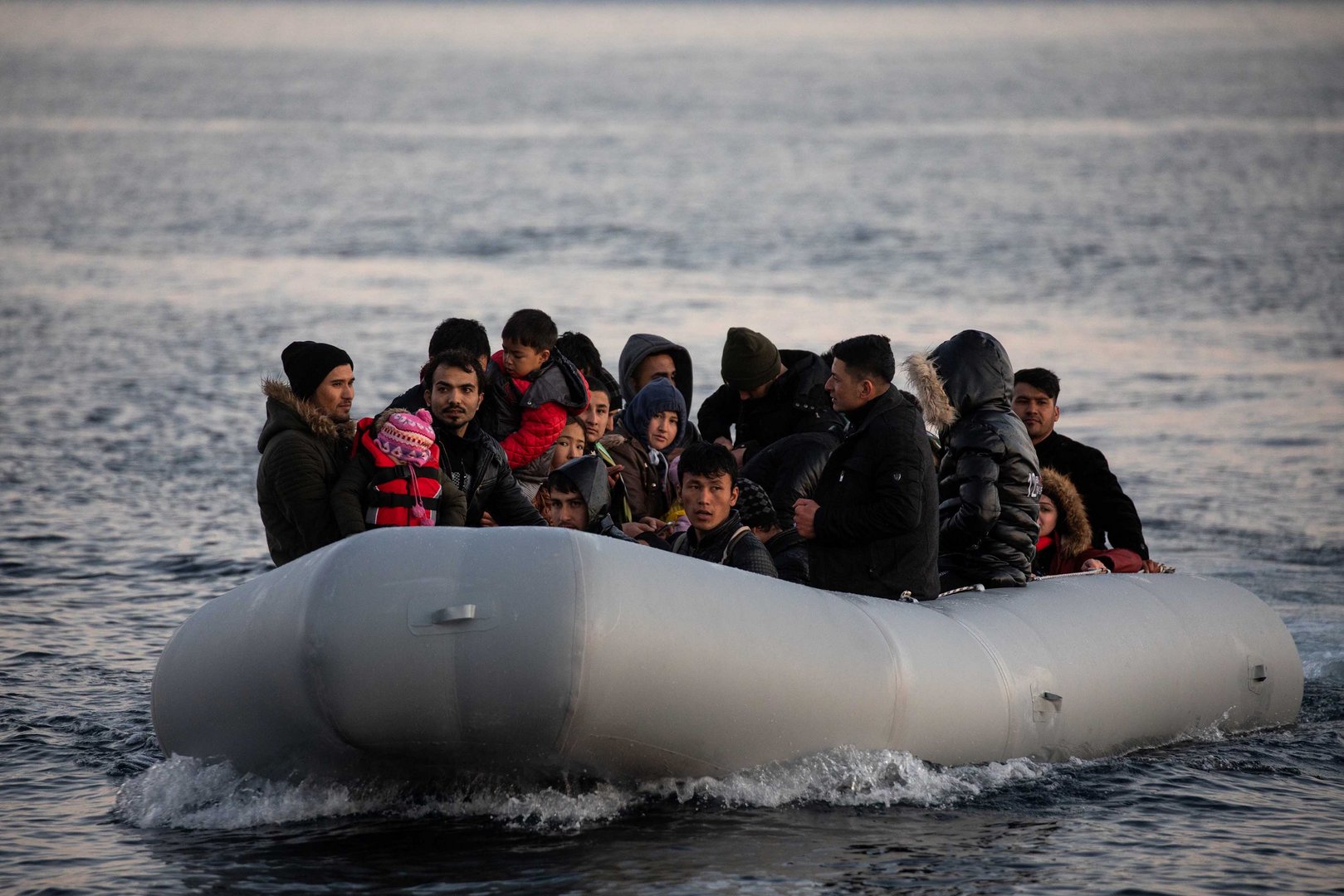 image At least seven die after migrant boat sinks off Greek island of Lesbos