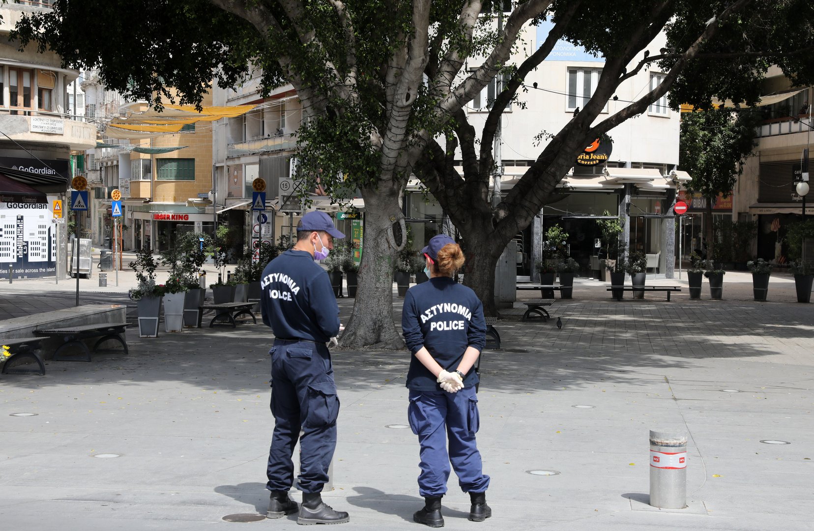 image Coronavirus: 73 booked for breaking decree