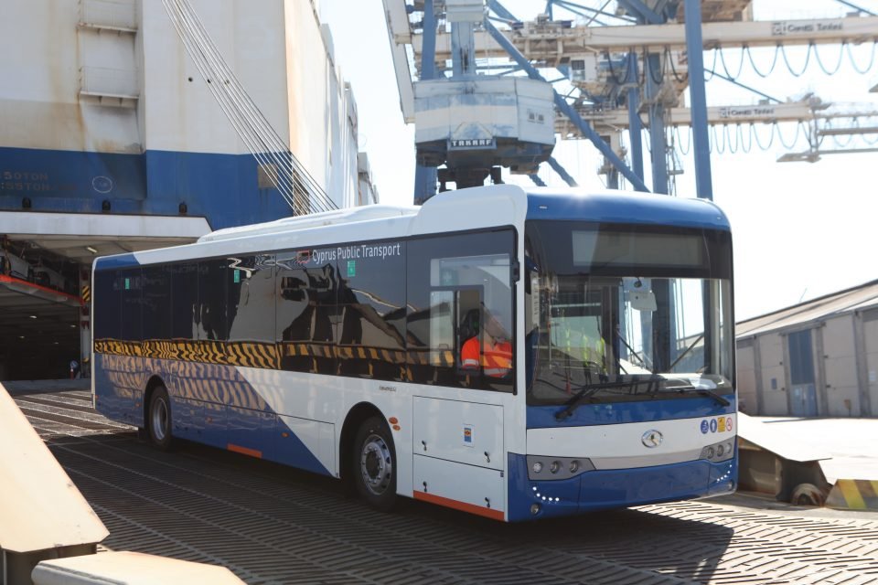 image Ministry seeks to appease parents after school bus fare hike (Updated)