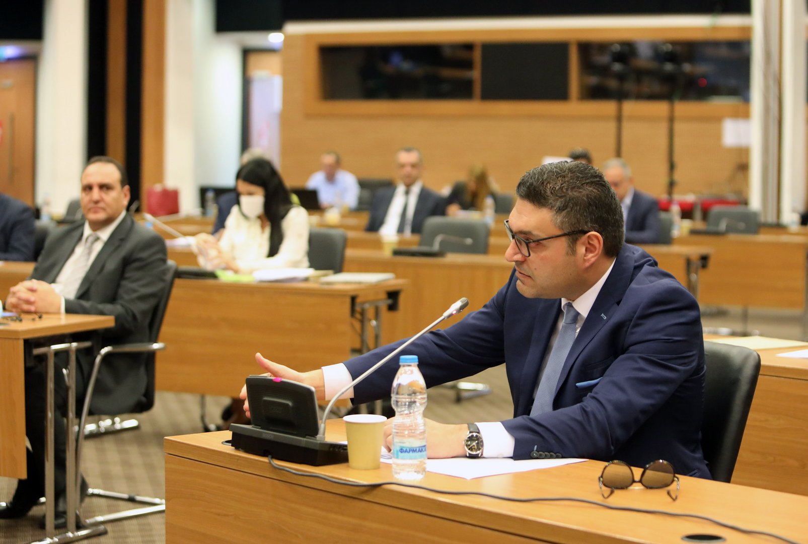 image Minister warns Cyprus could default if 2021 budget rejected (Update 2)