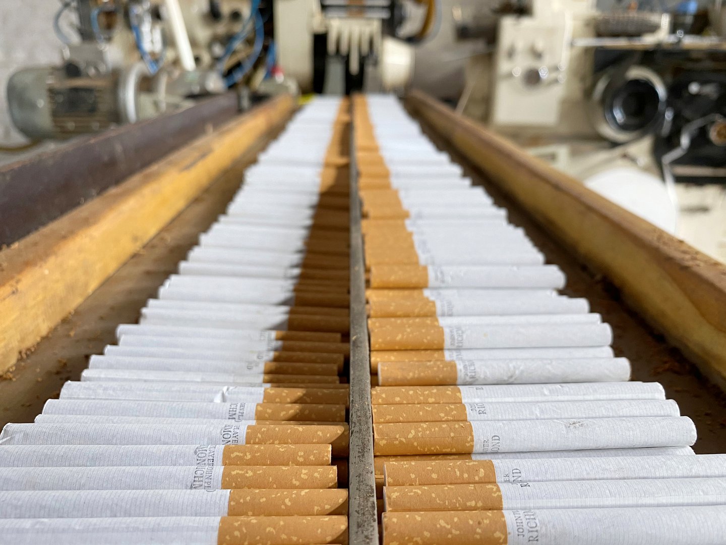 cover Illegal cigarette market grows in Cyprus, according to KPMG