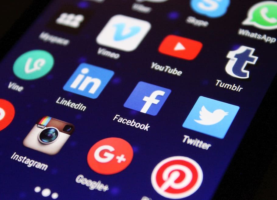 image MPs agree need to tackle offensive behaviour on social media