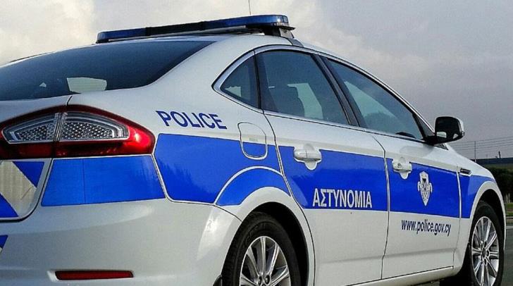 image Man arrested after damaging parked cars