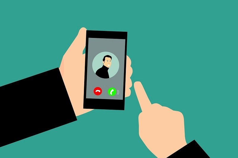 image Police warn of fake fine scam targeting phones