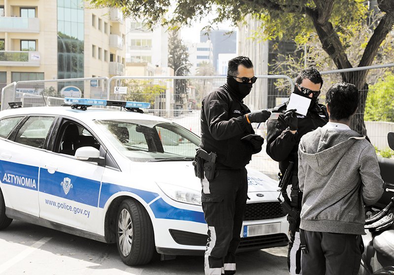 image Coronavirus: Police carry out more than 10,000 checks in two days