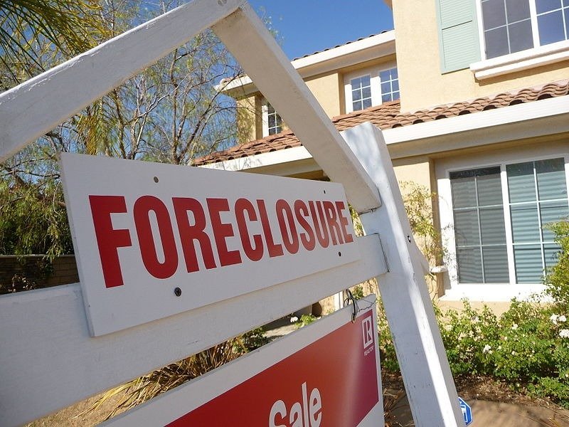 image President sends back foreclosure and VAT bills