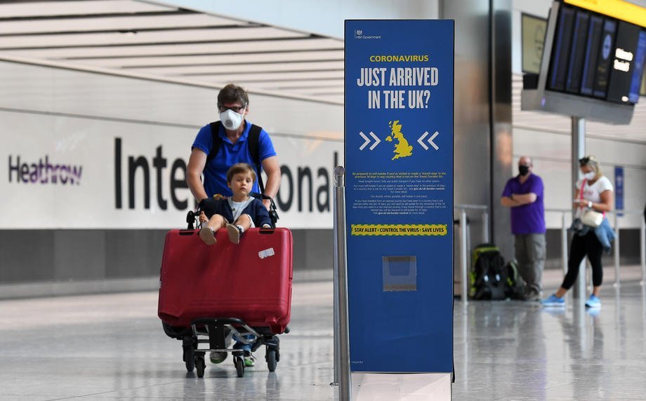 image Britain tightens borders to keep out new COVID-19 variants
