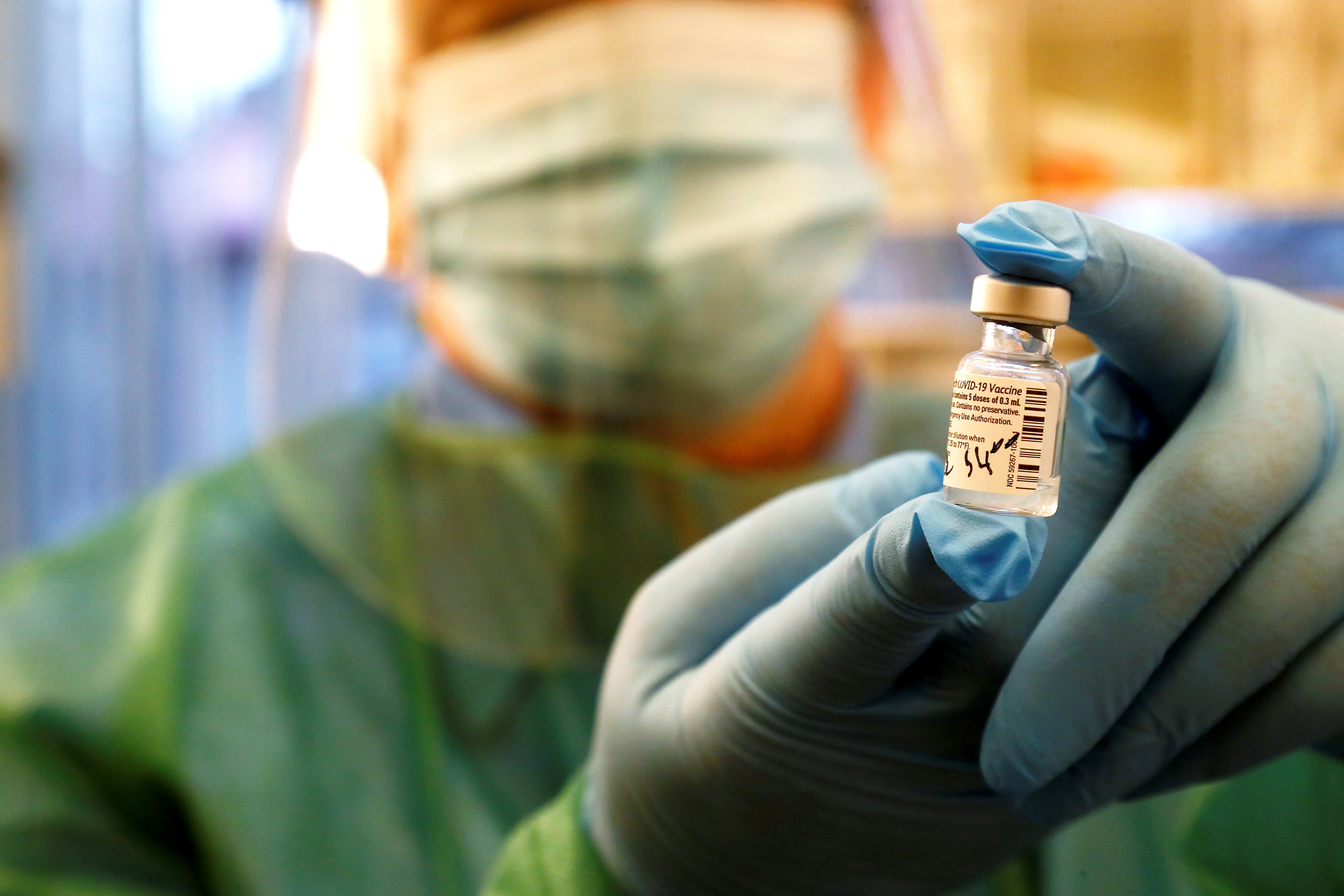 image UK&#8217;s &#8216;Herculean&#8217; vaccine target can be achieved, minister says