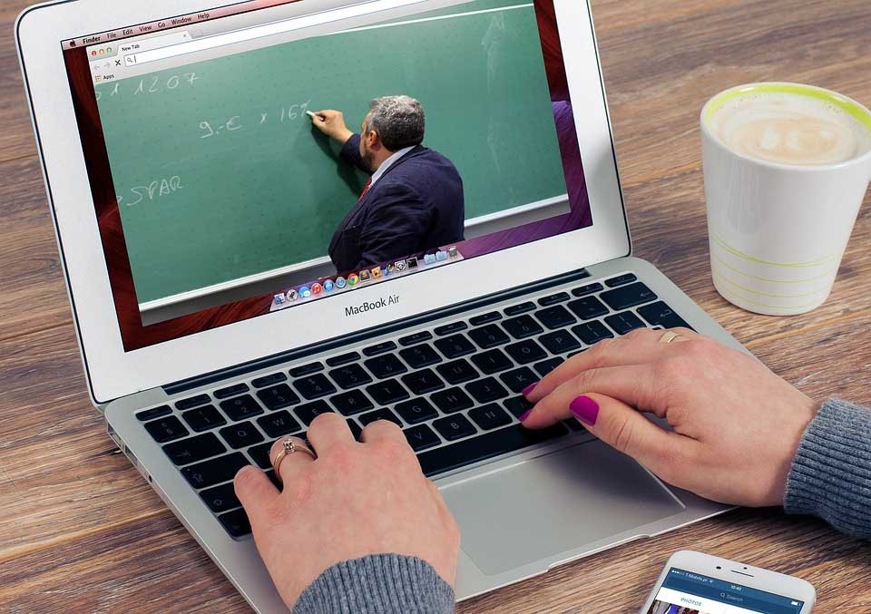 image Coronavirus: High school teachers demand to work from home
