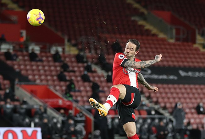 image Leaders Liverpool lose at Southampton