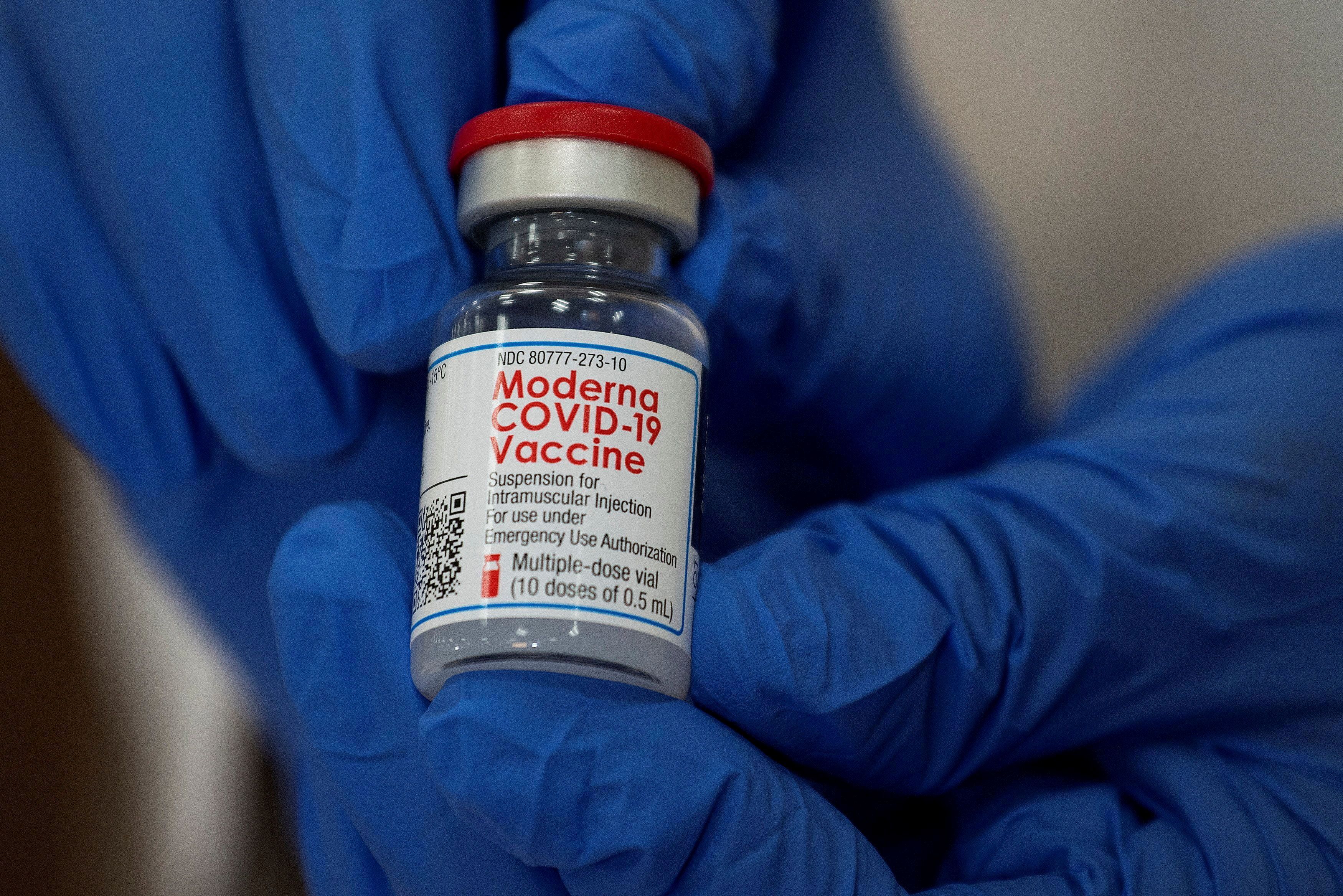 image European Commission approves Moderna vaccine