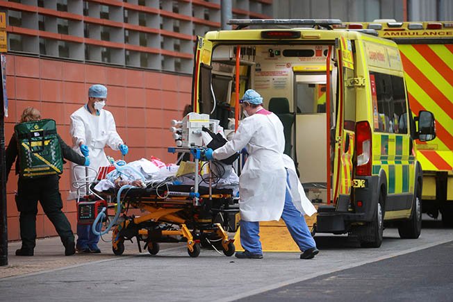 image UK&#8217;s Johnson resists pandemic inquiry as hospitals likened to war zone