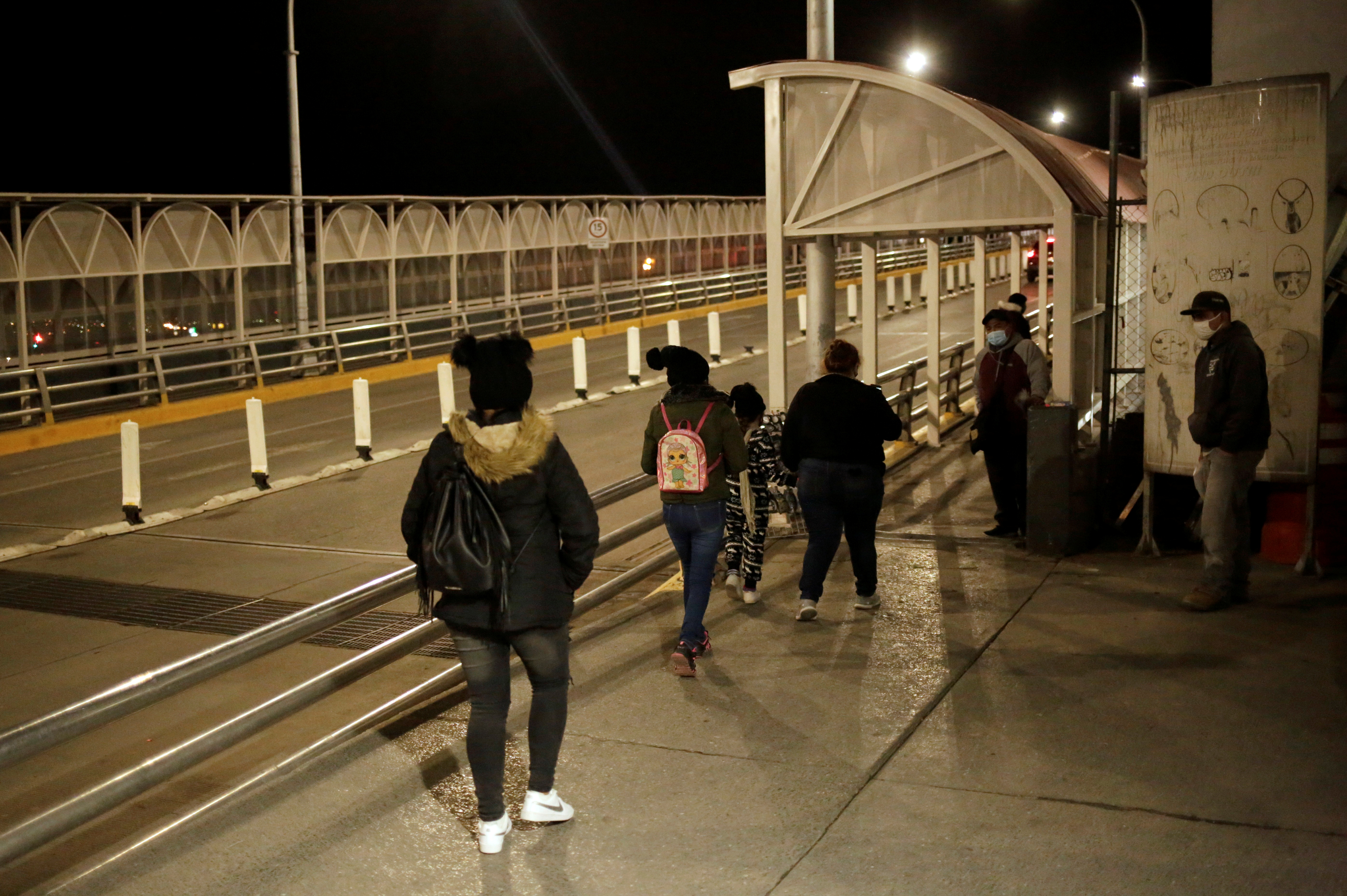 image US to lift Canada, Mexico land border restrictions in Nov for vaccinated visitors