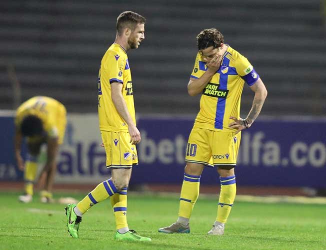 image Footballers say they do not pose a risk to public health in Cyprus, refs praise VAR