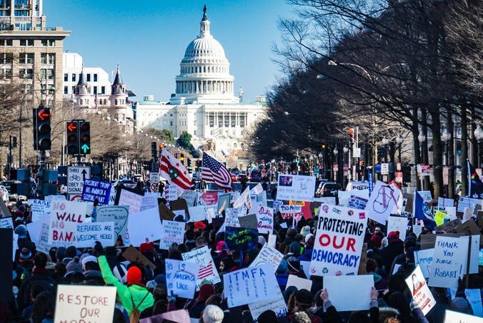 image PayPal blocks site that supported Capitol violence; Twitter suspends 70,000 QAnon accounts