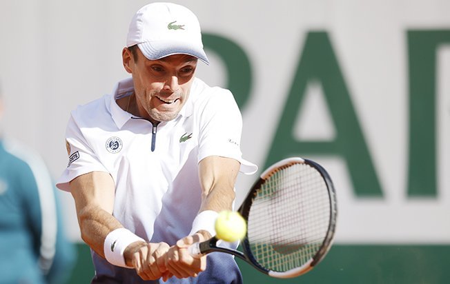 image Bautista Agut says hotel quarantine like jail with Wifi