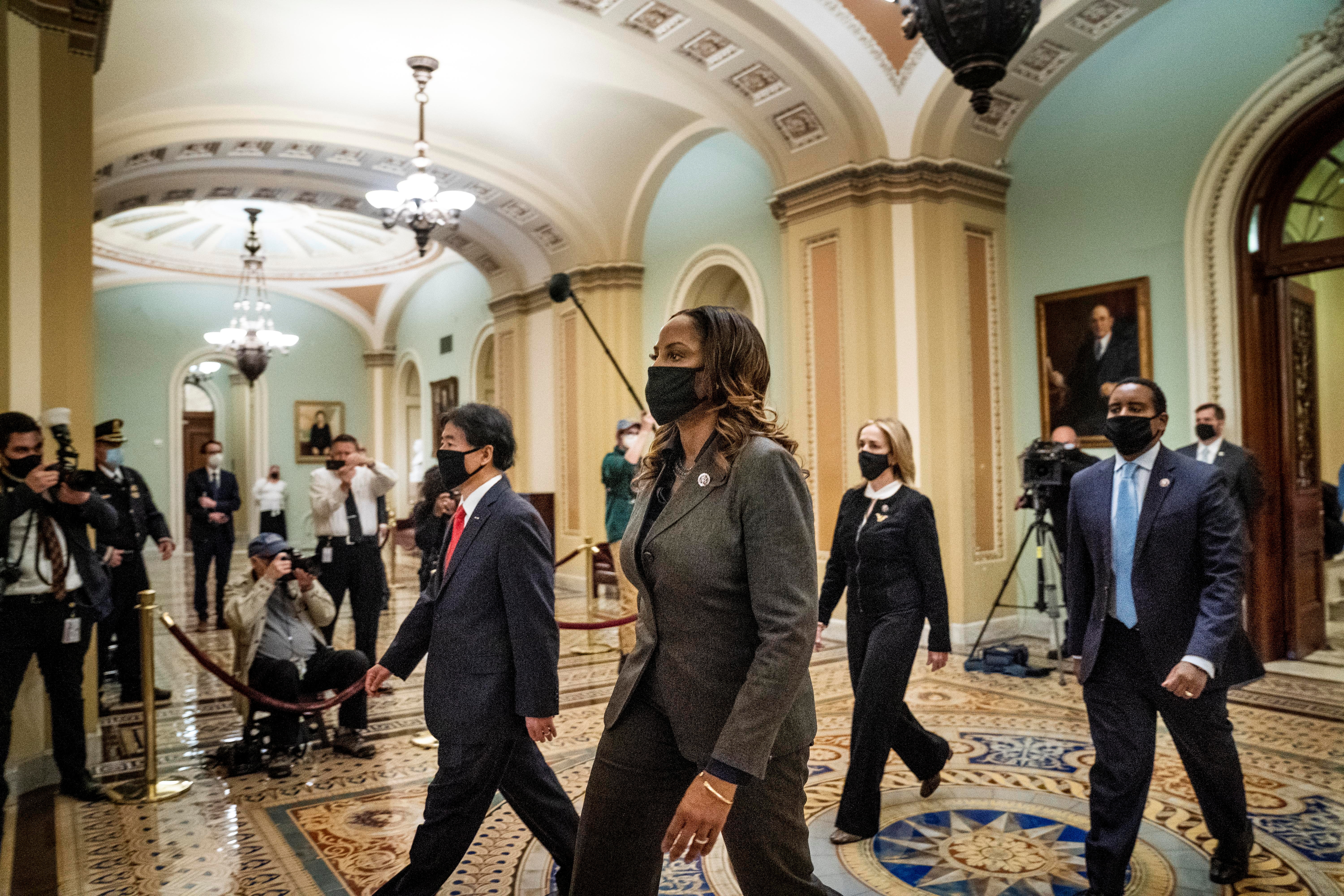 image House Democrats deliver Trump impeachment charge to Senate