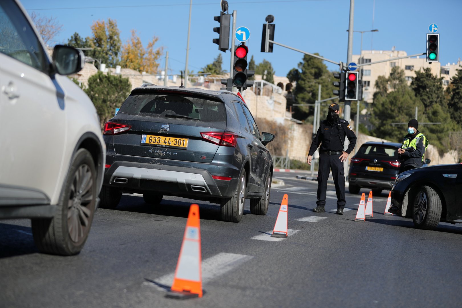 image Israel, Ukraine tighten lockdown measures, Orban slams Brussels