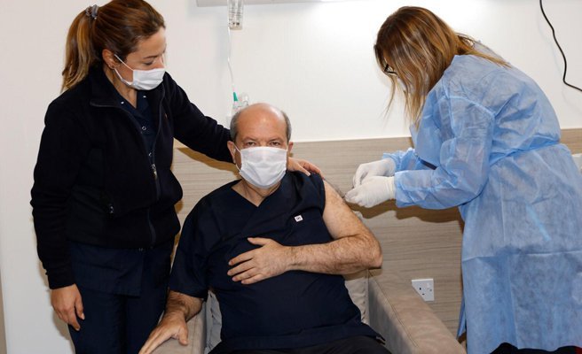 image Coronavirus: Tatar kicks off vaccination programme in north