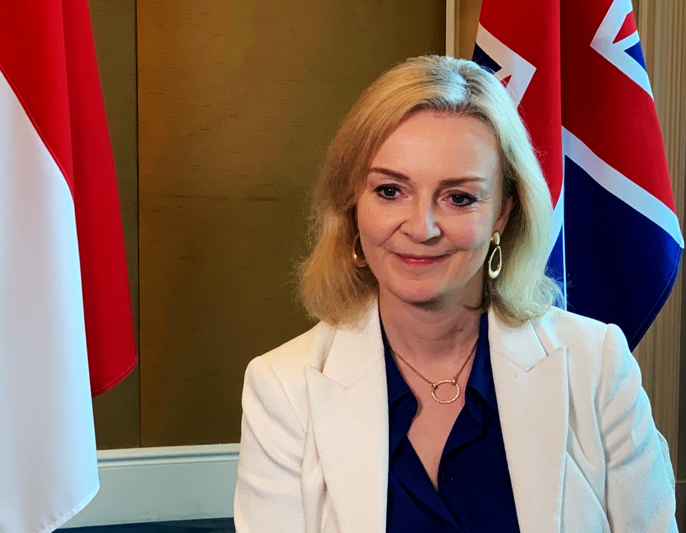 image UK makes formal request to join trans-Pacific trade deal