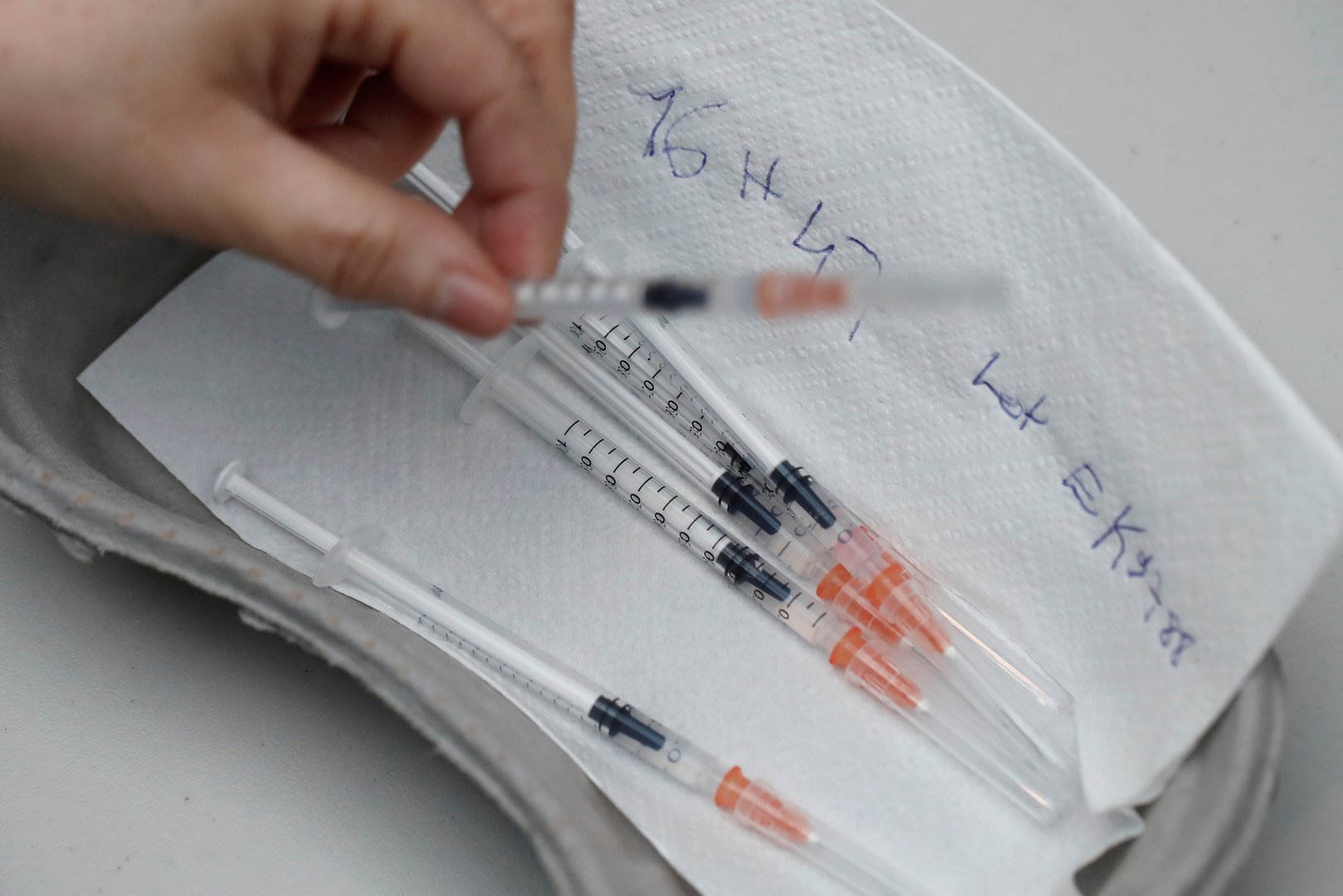 image Syringe producers under pressure as vaccination programmes drive order surge