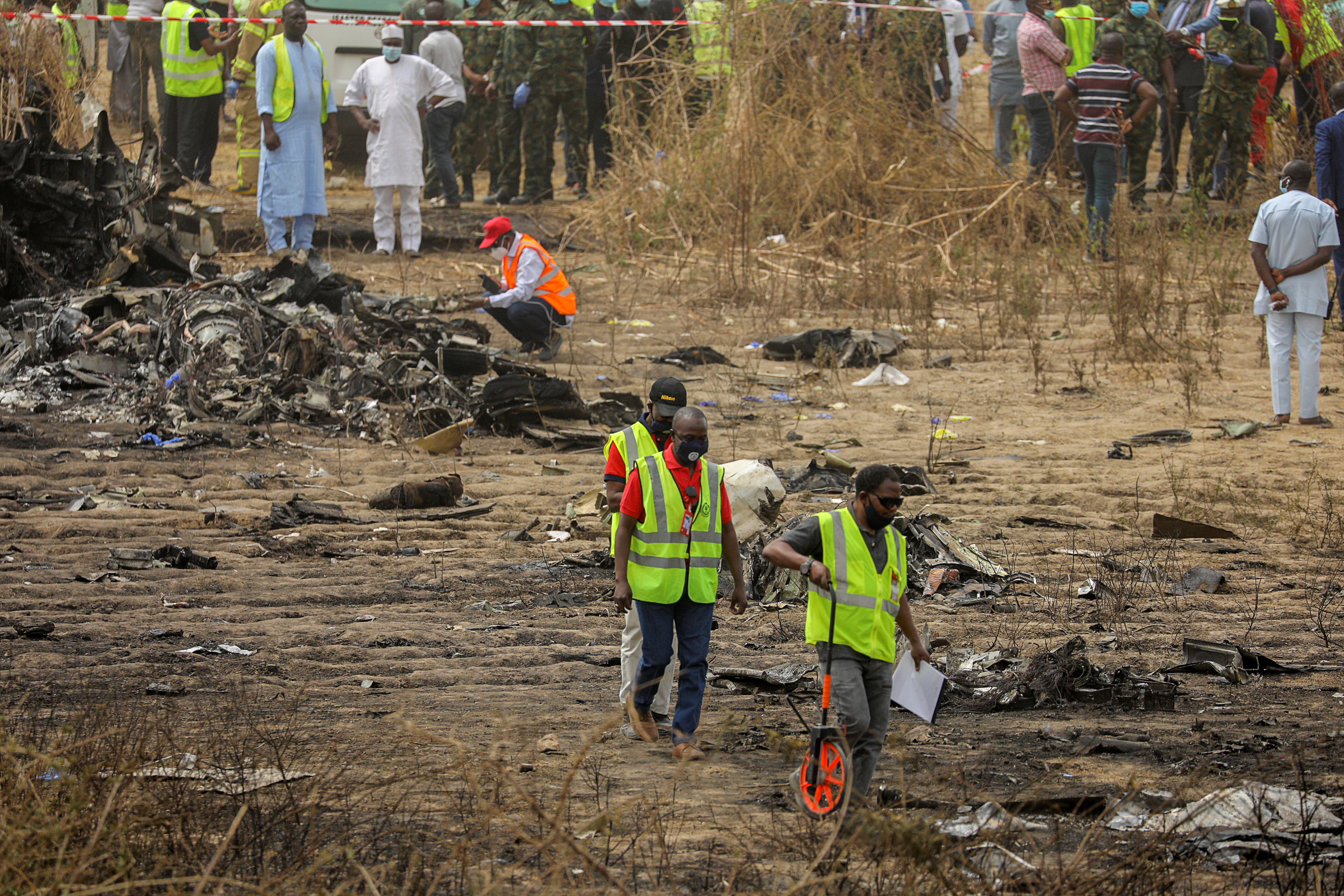 image Nigerian air force plane crash near Abuja airport kills 7