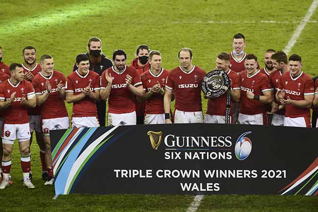 image Wales beat England 40-24 in controversial Six Nations clash