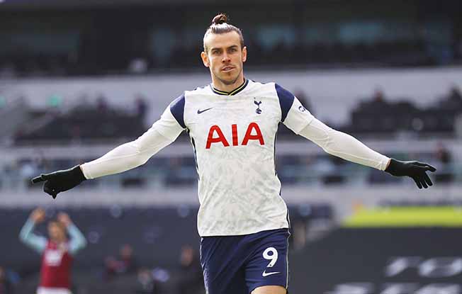 image Chelsea frustrated by Man Utd, wins for Arsenal and Spurs