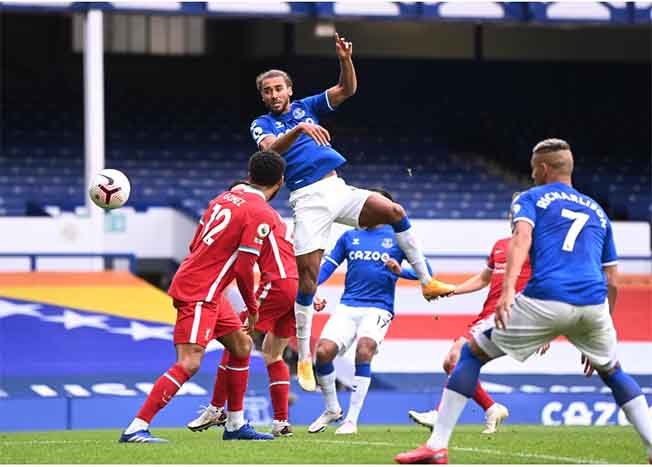 image Everton and West Ham eye derby chances to damage old rivals