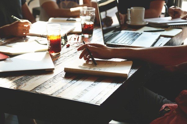image Bad college essays: 10 mistakes you must avoid