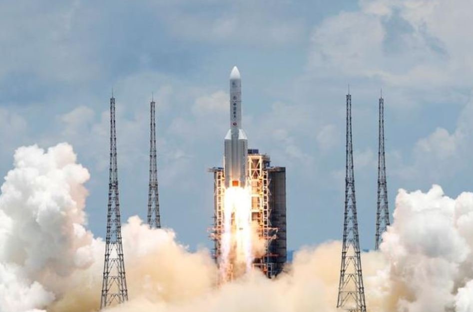 image Uncrewed Chinese spacecraft successfully enters Mars orbit