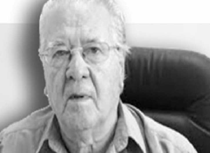 image Hard-hitting veteran journalist Alecos Constantinides dies aged 91 (Updated)