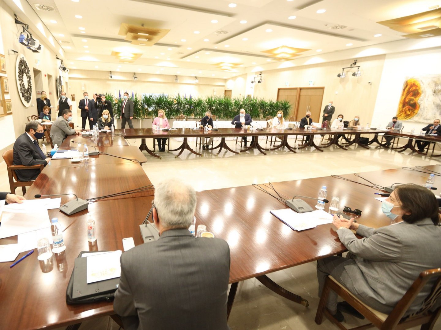 image Coronavirus: Palace meeting reviews gradual easing of lockdown