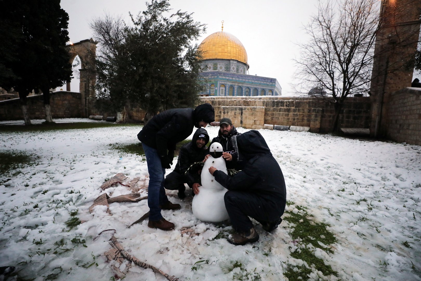 image Jerusalem&#8217;s Old City turns white after rare snowfall