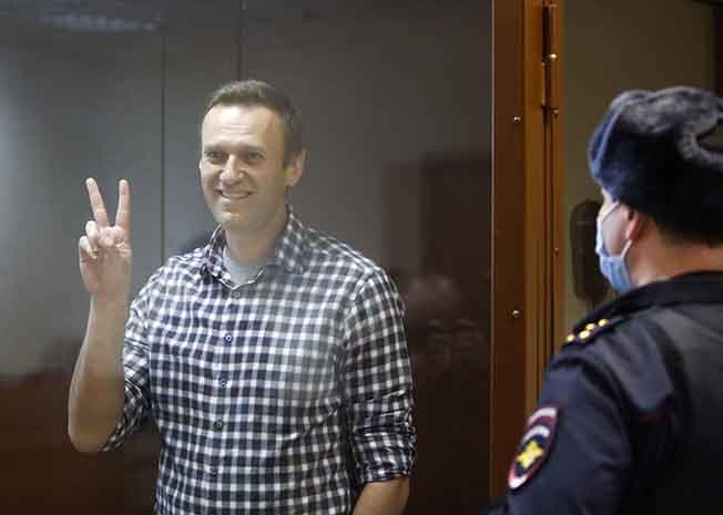 image Russian court rejects Kremlin critic Navalny&#8217;s appeal against jail term