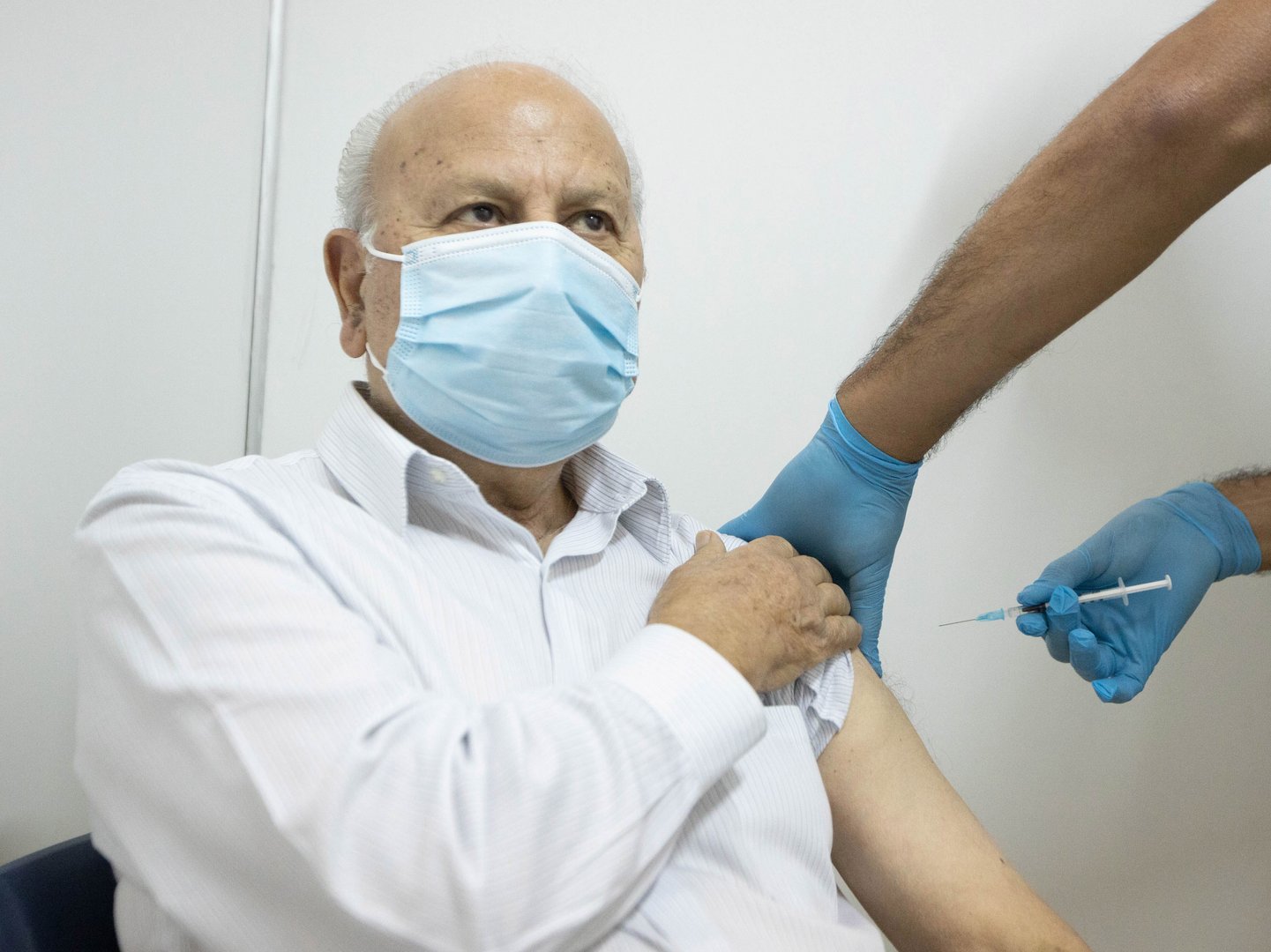 image Coronavirus: Close to 36pct got one vaccine dose, ministry says