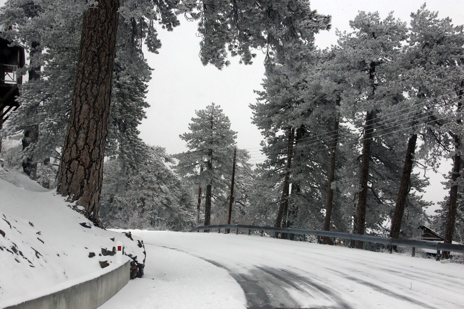 image Snow on Troodos, temperatures higher than seasonal average